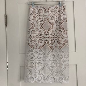 Lace skirt